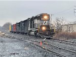 NS 3449 leads H75 westbound through Tadmor